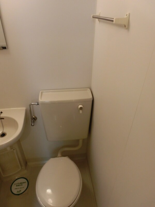 トイレ(清潔感があるユニットバス3点)