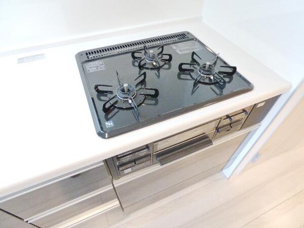 設備(３口ガスコンロ（参考）)