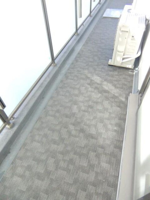 設備(日差しが差込むバルコニーです)