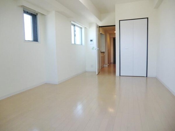 リビング・居室(☆２面採光角部屋のお部屋です☆)
