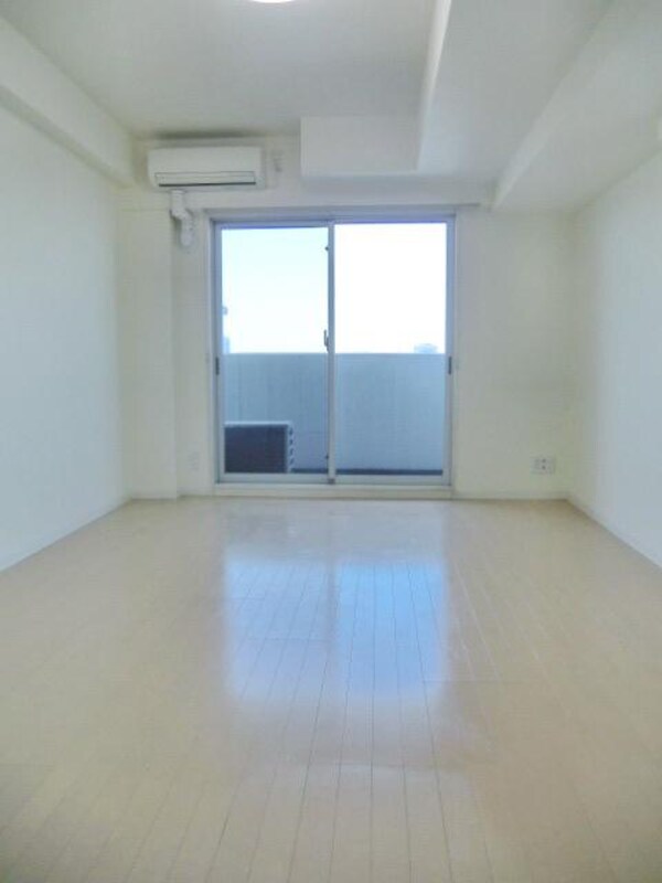 その他室内・内装(★最上階角部屋の広い居室空間です★)