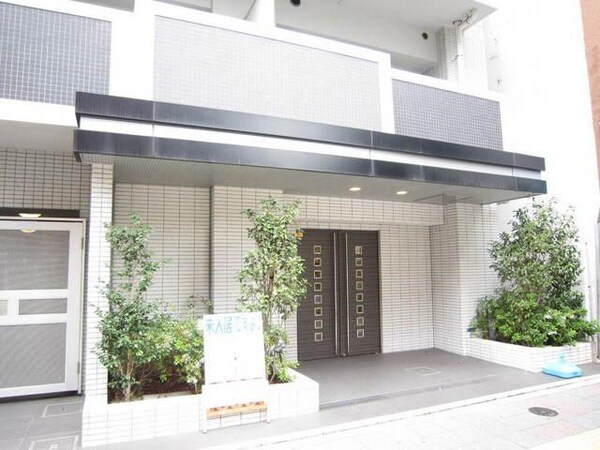 外観(★オシャレに目立つエントランス★)