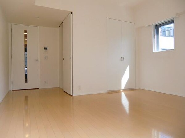 その他室内・内装(★角部屋２面採光で明るいお部屋です★)