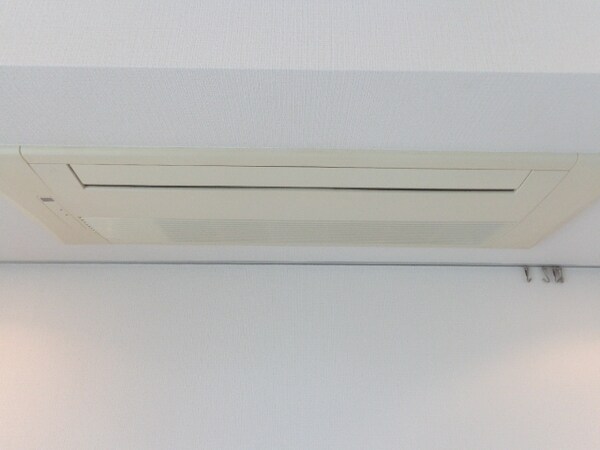 その他(ビルドインエアコン)