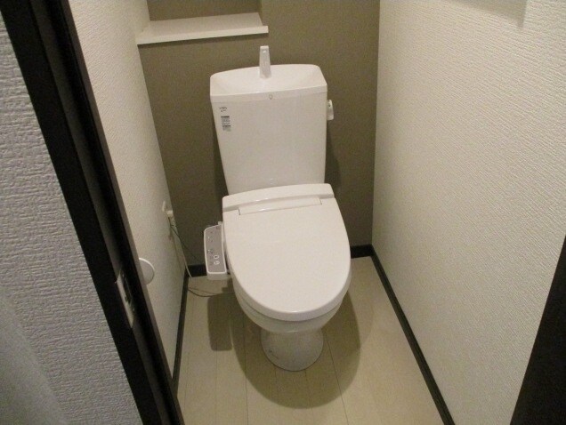 物件内観写真8　(トイレ)