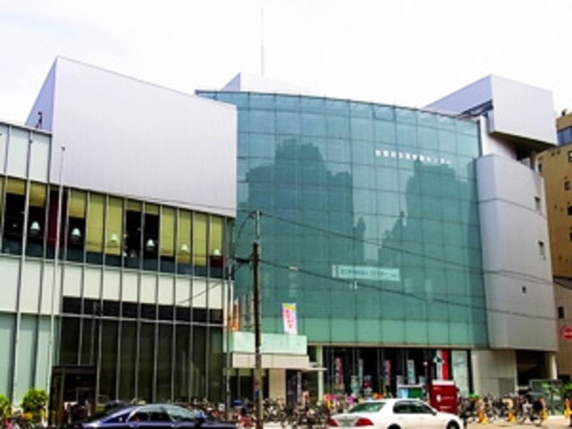 台東区立中央図書館