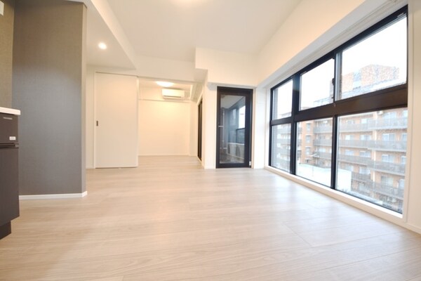 その他室内・内装(フロアにより壁紙が違う場合あり)