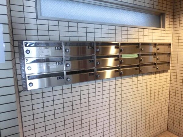 共有部分(ダイヤルロック付集合ポスト)