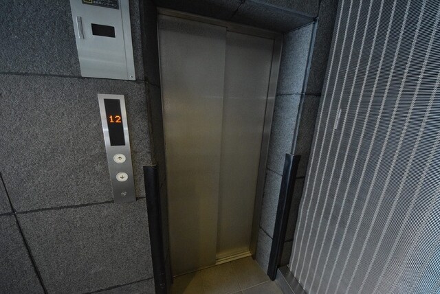 物件内観写真12　(エレベーター)