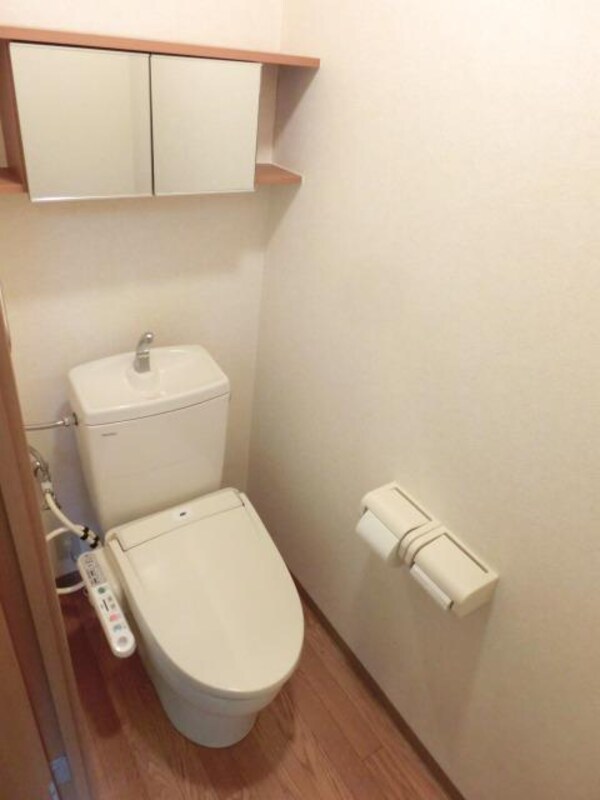トイレ(洗浄暖房便座有)