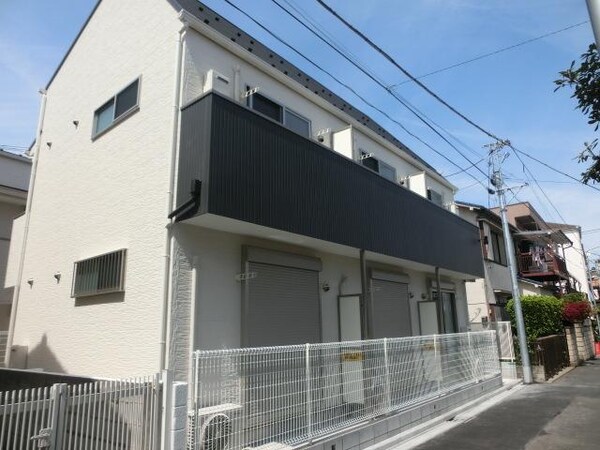 外観(閑静な住宅街に建つ新築木造アパートです。)