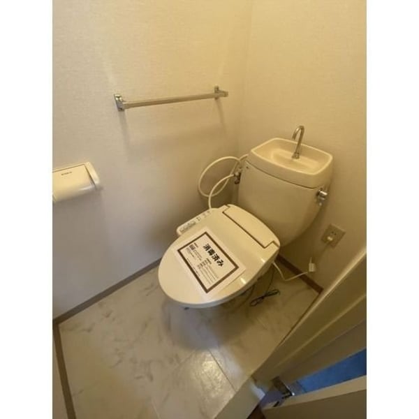 トイレ(リフォーム済みのトイレです。)