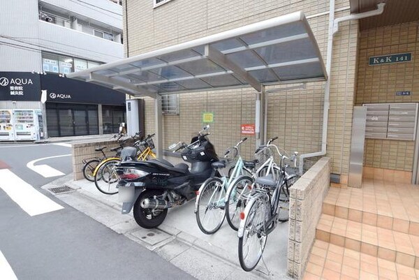 その他(敷地内駐輪場)