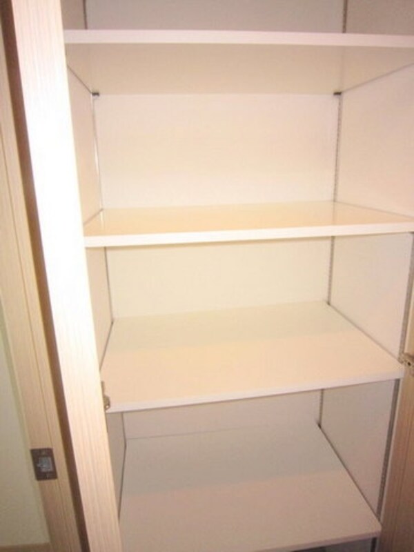 その他室内・内装(収納多数)