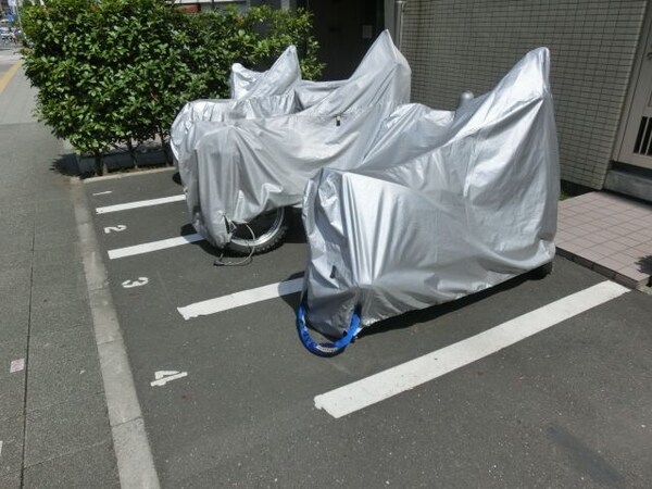 その他(バイク置場)