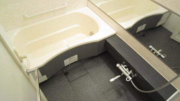 バス／シャワールーム等(交換前)