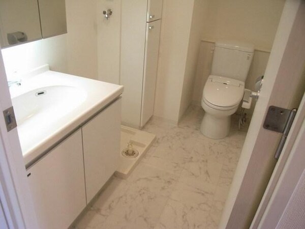 トイレ(トイレ)