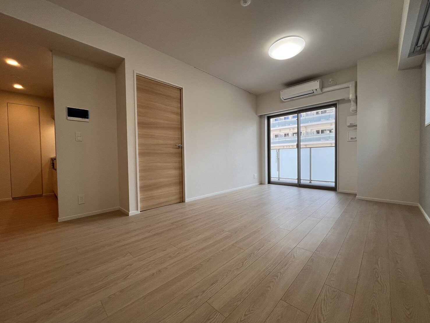 物件内観写真25　(リビング/居室)