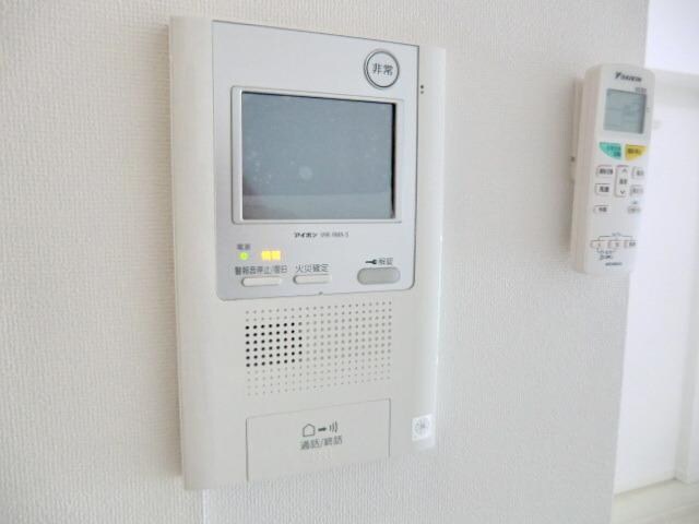 物件内観写真3　(★安心なＴＶモニターフォンです★)