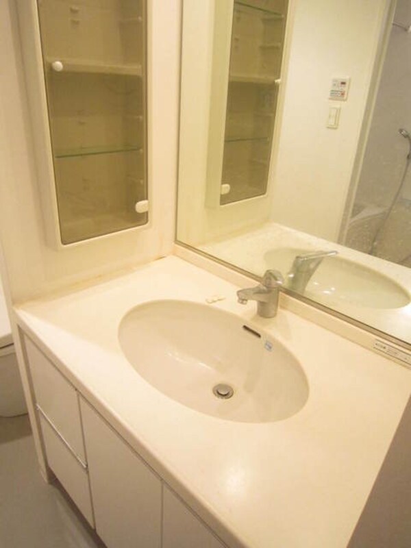 洗面(おしゃれな1枚鏡洗面台)