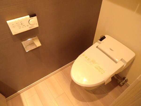 トイレ(★トイレ（タンクレスタイプ）★)