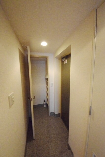 物件内観写真7　(玄関)