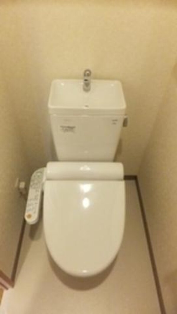 トイレ(トイレ)