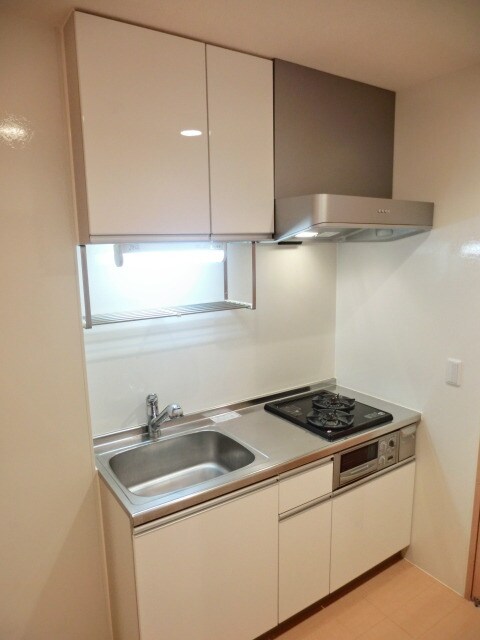 物件内観写真4　(2口ガスシステムキッチンです)