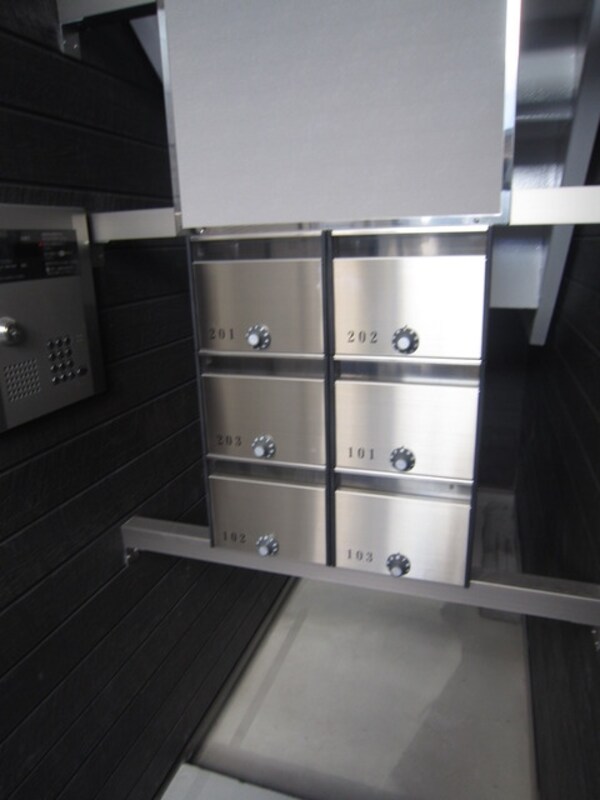 共有部分(メールボックス完備)