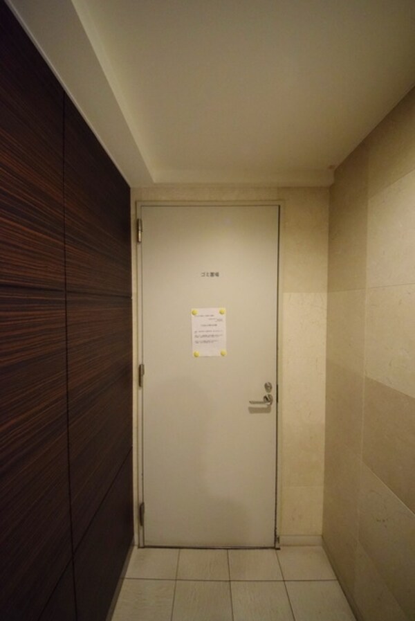 共有部分(ゴミ置き場)