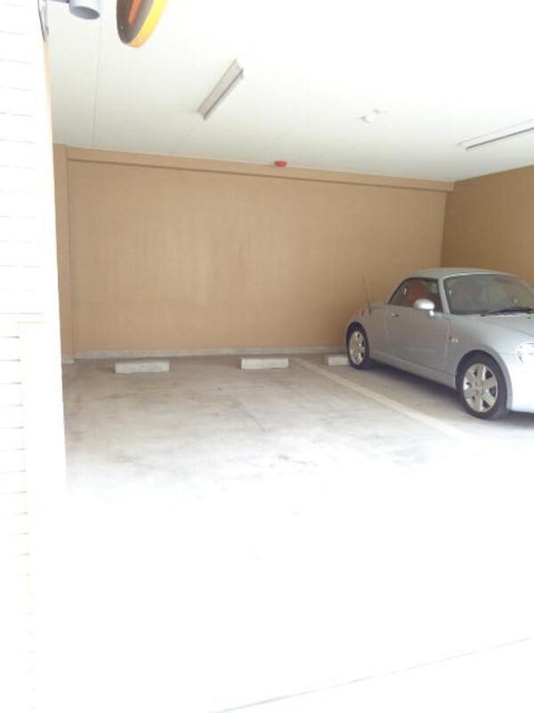 駐車場(駐車場)