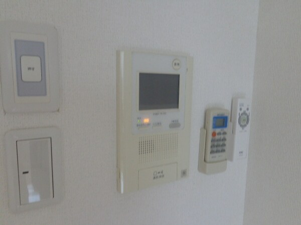 設備(モニター)