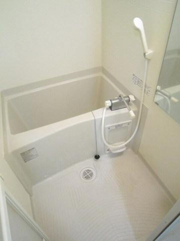 バス／シャワールーム等(浴室乾燥付バスルーム)