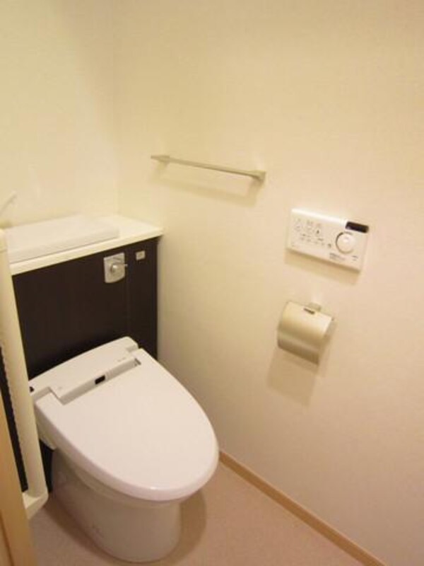 トイレ(ウォシュレット付トイレ)