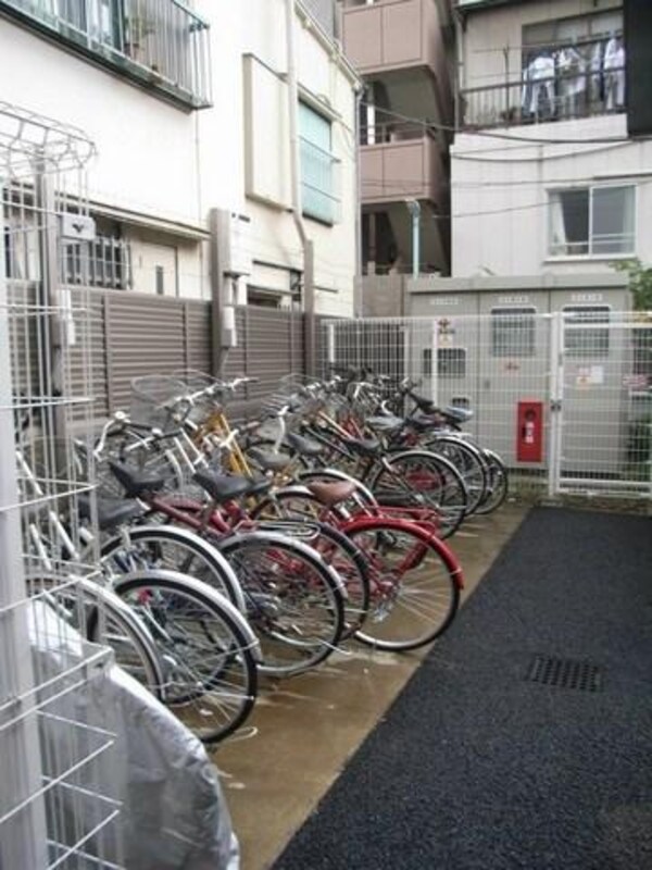 共有部分(敷地内駐輪場)