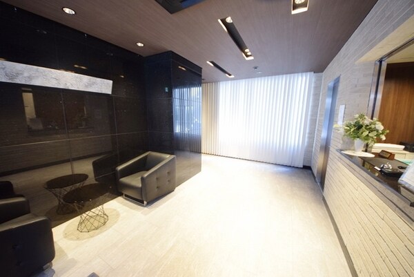 エントランス(コンシェルジュ対応！)