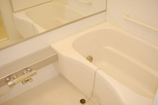 バス／シャワールーム等(浴室乾燥機付バスルーム)