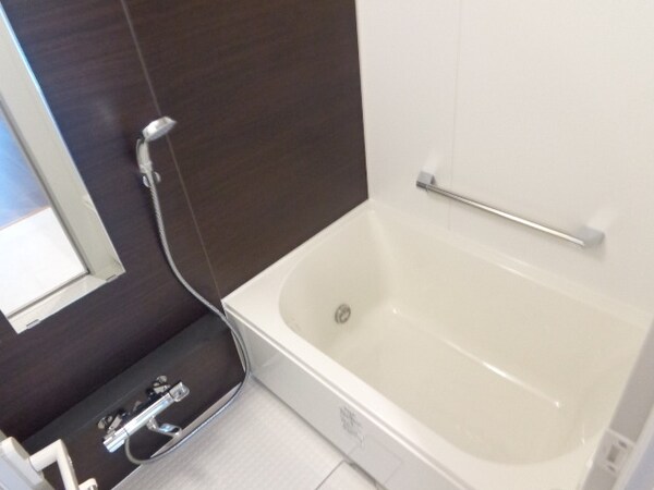 バス／シャワールーム等(浴室)