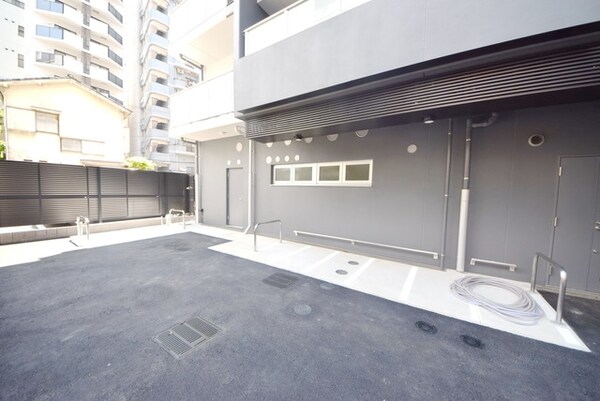 共有部分(バイク置き場)