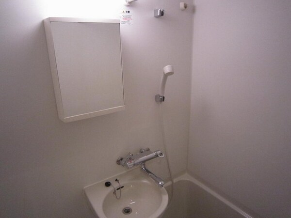 洗面(鏡付きです)