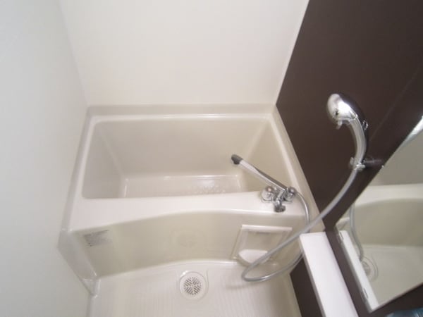 バス／シャワールーム等(浴室換気暖房乾燥機付き)