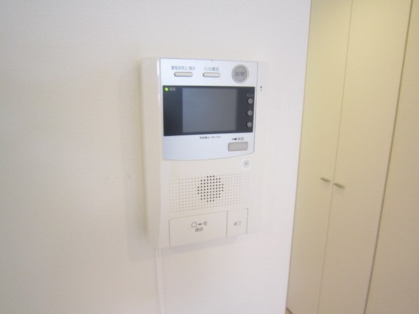 設備(TVモニター付きインターホン)