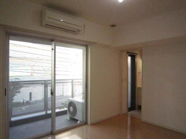 リビング・居室(6.79帖洋室)