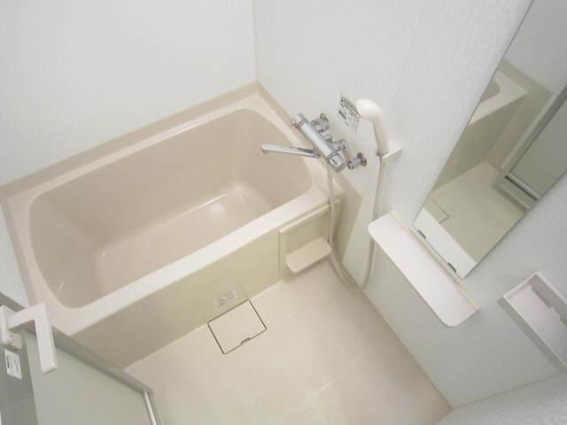 バス／シャワールーム等(浴室乾燥機付バス)