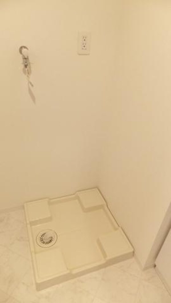 設備(室内洗濯機置き場)