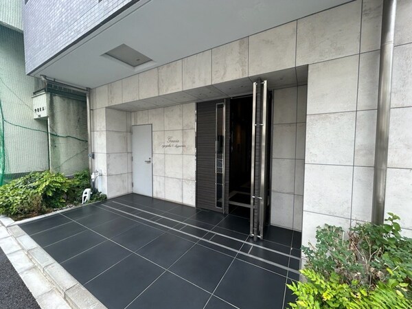 エントランス(エントランス)