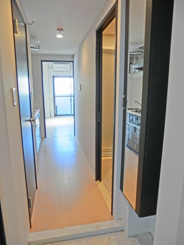 玄関(姿鏡付シューズＢＯＸ)