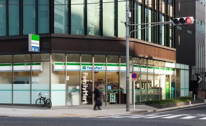 ファミリーマート小伝馬町鞍掛橋店