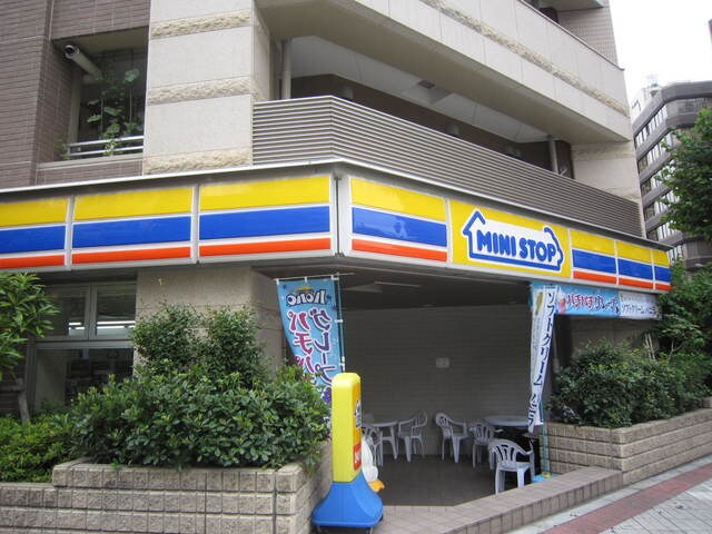 ミニストップ
