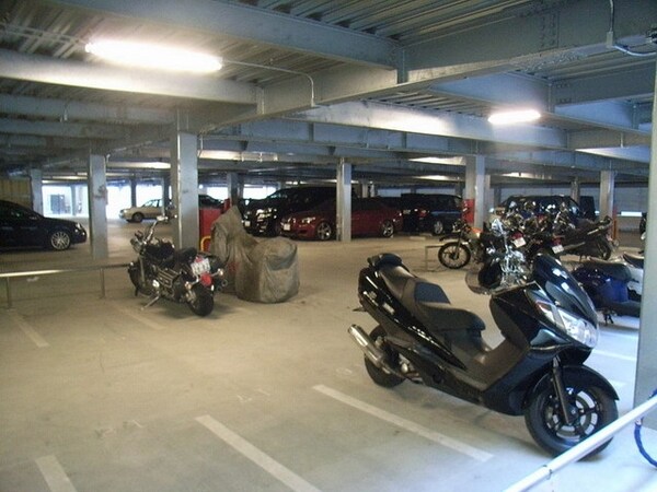駐車場(バイク置場（要空確認）)